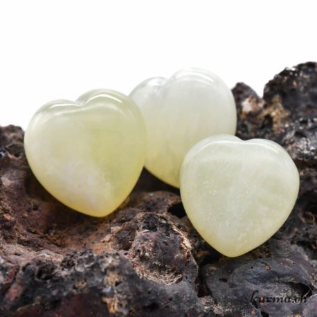 Coeur Jade de Chine 2cm - Nº14619-3 disponible dans la boutique en ligne Kûrma. Votre magasin de pierre et minéraux en suisse