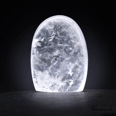 Méhnir Cristal de Roche - N°8646.1-1 disponible dans la boutique en ligne Kûrma. Votre magasin de pierre et minéraux en suisse
