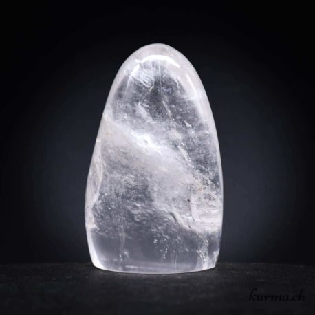 Méhnir Cristal de Roche - N°8646.3-3-2 disponible dans la boutique en ligne Kûrma. Votre magasin de pierre et minéraux en suisse