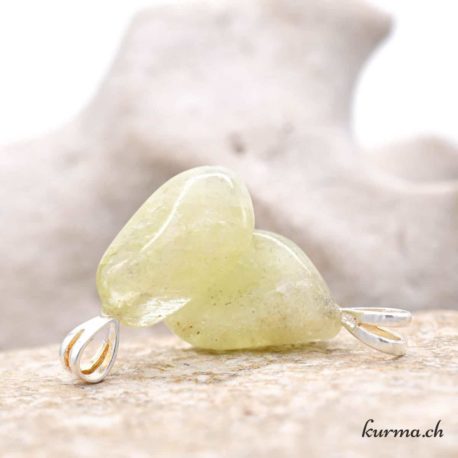 Pendentif Brazilianite (n) - N°14467-3 disponible dans la boutique en ligne Kûrma. Votre magasin de pierre et minéraux en suisse