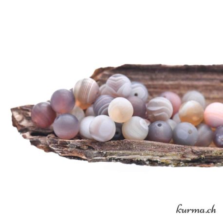 Perle Agate du Botswana Mat – 8-8.5mm – N°9145-11 disponible dans la boutique en ligne Kûrma. Votre magasin de pierre et minéraux en suisse
