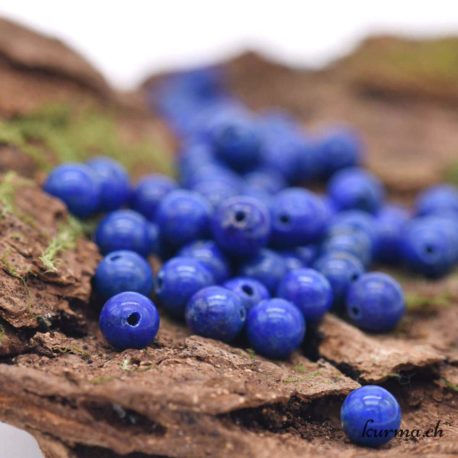 Perle Lapis Lazuli 4mm 3 disponible dans la boutique en ligne Kûrma. Votre magasin de pierre et minéraux en suisse