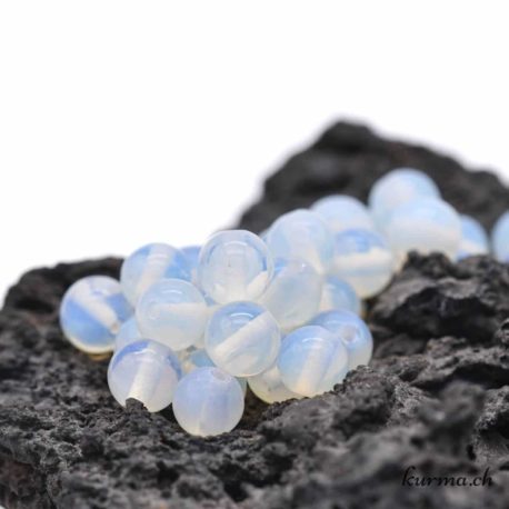 Perle Opaline  6-6.5mm 3 disponible dans la boutique en ligne Kûrma. Votre magasin de pierre et minéraux en suisse
