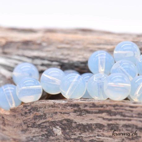 Perle Opaline  8-8.5mm 3 disponible dans la boutique en ligne Kûrma. Votre magasin de pierre et minéraux en suisse