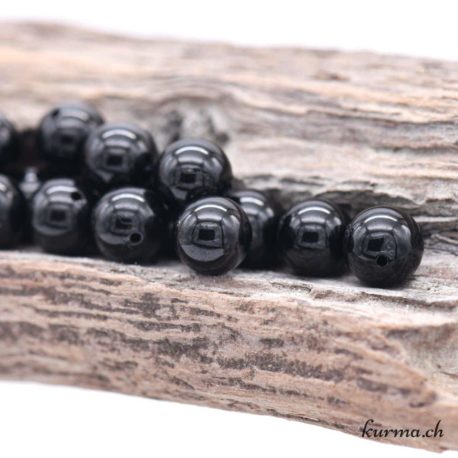 Perle Spinelle Noire 8-8.5mm 3 disponible dans la boutique en ligne Kûrma. Votre magasin de pierre et minéraux en suisse