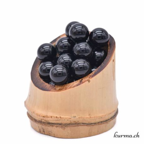 Perle Tourmaline Noire 10mm 2 disponible dans la boutique en ligne Kûrma. Votre magasin de pierre et minéraux en suisse