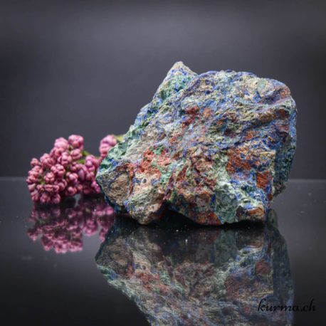 Minéraux Chrysocolle-13 disponible dans la boutique en ligne Kûrma. Votre magasin de pierre et minéraux en suisse