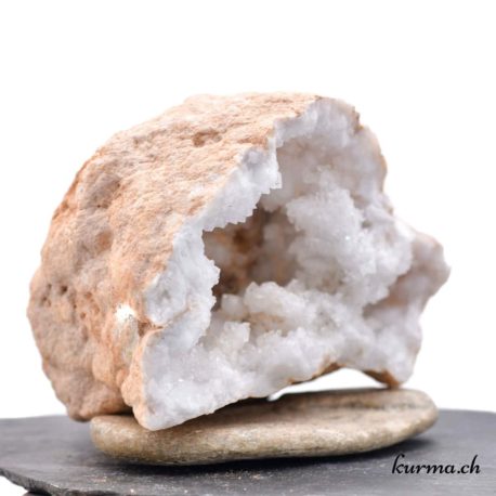 Minéraux Cristaux de Fée - N°5586.2.4 disponible dans la boutique en ligne Kûrma. Votre Magasin de lithothérapie Suisse en ligne.