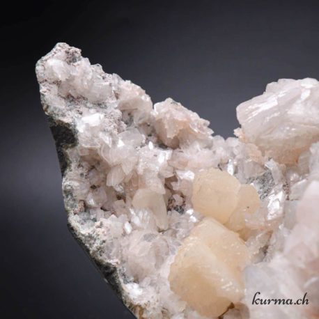 Minéraux Heulandite - Stilbite- Nº14773.1-51 disponible dans la boutique en ligne Kûrma. Votre magasin de pierre et minéraux en suisse