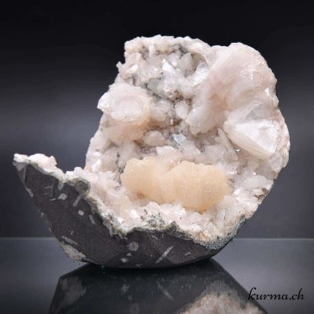 Minéraux Heulandite - Stilbite- Nº14773.1-91 disponible dans la boutique en ligne Kûrma. Votre magasin de pierre et minéraux en suisse