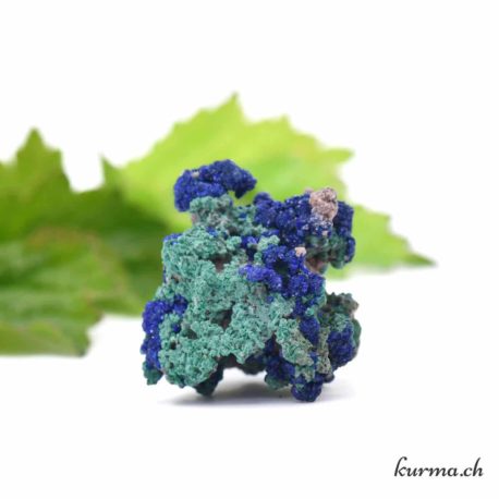 Minéraux Malachite Azurite-14 disponible dans la boutique en ligne Kûrma. Votre magasin de pierre et minéraux en suisse