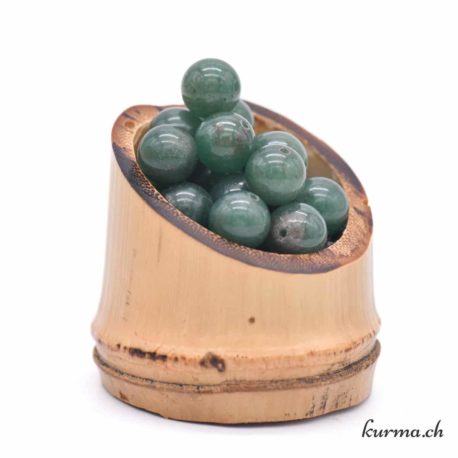 Perle Aventurine Verte 10-10.5mm-1 disponible dans la boutique en ligne Kûrma. Votre magasin de pierre et minéraux en suisse