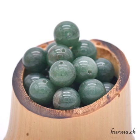 Perle Aventurine Verte 10-10.5mm-2 disponible dans la boutique en ligne Kûrma. Votre magasin de pierre et minéraux en suisse