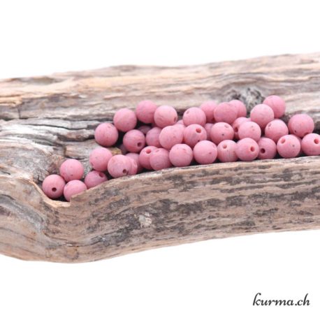 Perle Rhodonite mat 4-4.5mm-1 disponible dans la boutique en ligne Kûrma. Votre magasin de pierre et minéraux en suisse