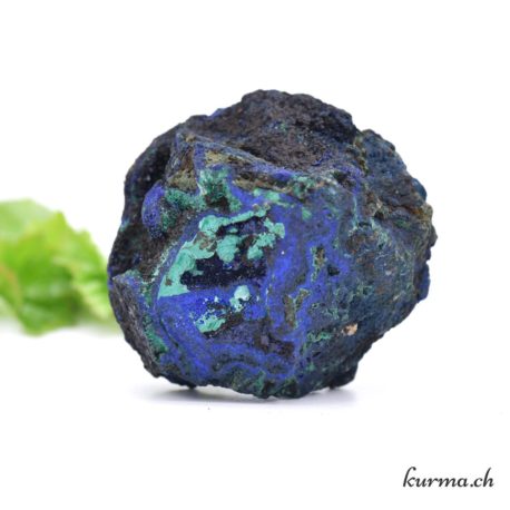 Minéraux Malachite Azurite-8 disponible dans la boutique en ligne Kûrma. Votre magasin de pierre et minéraux en suisse