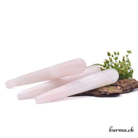 Acheter Bâton de Massage Quartz Rose – no15538-21 dans la boutique en ligne Kûrma. Spécialisé dans des pierres de qualité directement importer depuis les artisans lapidaires.