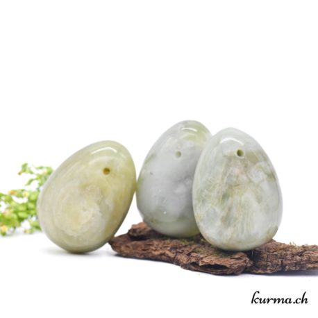 Acheter Oeuf de Yoni - Jade de Chine (set) - 2 dans la boutique en ligne Kûrma. Spécialisé dans des pierres de qualité directement importer depuis les artisans lapidaires.