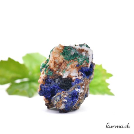 Minéraux Malachite Azurite-33 disponible dans la boutique en ligne Kûrma. Votre magasin de pierre et minéraux en suisse