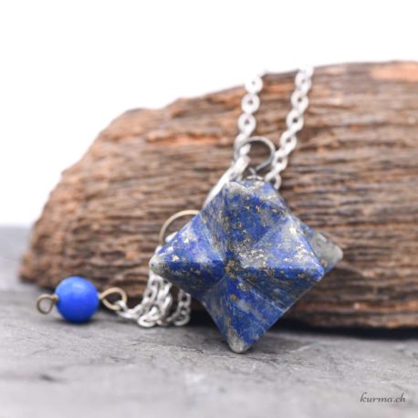 Acheter Pendule Lapis Lazuli Merkaba 8 pointes 3cm - N°15967-2 dans la boutique en ligne Kûrma. Spécialisé dans des pierres de qualité directement importer depuis les artisans lapidaires.