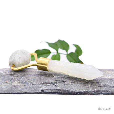 Acheter Rouleau de massage acupression Jade de Xinji 8cm - N°15954-2 dans la boutique en ligne Kûrma. Spécialisé dans des pierres de qualité directement importer depuis les artisans lapidaires.