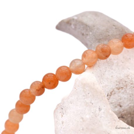 Acheter Bracelet Aventurine Orange perles 4mm - N°16089-3 dans la boutique en ligne Kûrma. Spécialisé dans des pierres de qualité directement importer depuis les artisans lapidaires.
