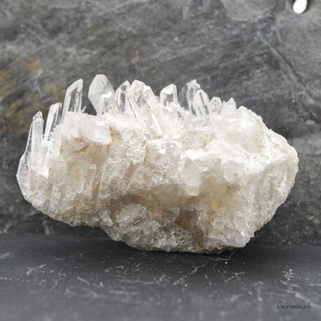 Mineralien Bergkristall Drusen 194- 1 im Kûrma Online Shop kaufen. Schweizer Shop für Qualitätssteine.