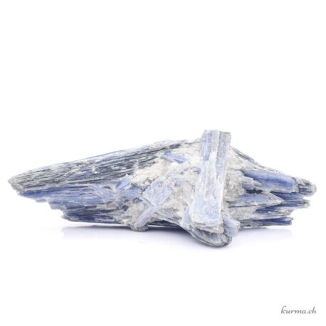 Acheter Minéraux Cyanite 300g - N°8295.2-2 dans la boutique en ligne Kûrma. Magasin suisse de pierre de qualité.