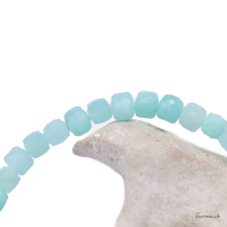 Bracelet Amazonite 4.5mm Cube à Facettes - N°17072.170-2 disponible en ligne et dans la boutique Kûrma.