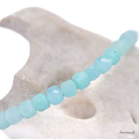 Bracelet Amazonite 4.5mm Cube à Facettes - N°17072.170-3 disponible en ligne et dans la boutique Kûrma.