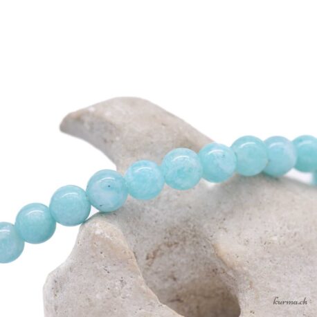 Bracelet Amazonite 6mm AA - N°17075.180-3 disponible en ligne et dans la boutique Kûrma.