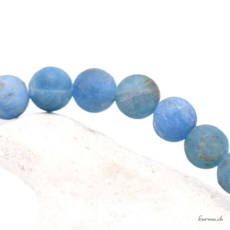 Bracelet Apatite Bleue Mate 6-6.5mm - N°17089.180-2 disponible en ligne et dans la boutique Kûrma.