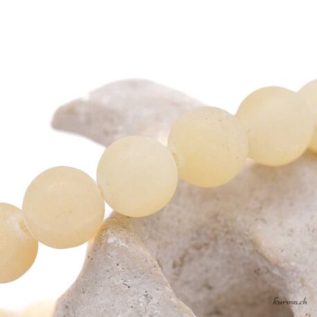 Bracelet Calcite Jaune Mate 10mm - N°17144.170-3 disponible en ligne et dans la boutique Kûrma.