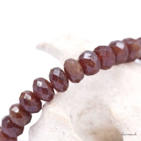 Bracelet Grenat Hessonite Rondelle 8mm Facettes - N°17167.170-3 disponible en ligne et dans la boutique Kûrma.