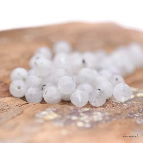 Perle Labradorite Blanche 4mm sur Fil 40cm- N°17530-2 disponible en ligne et dans la boutique Kûrma.