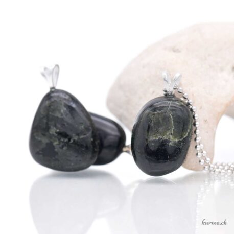 Dark Diopside 925 silver pendant