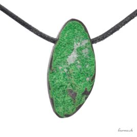 Uvarovite - Pendentif en pierre percée