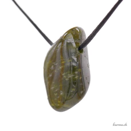Vésuvianite - Pendentif en pierre percée