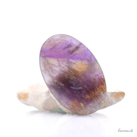 Cabochon in cacossenite / Super Seven