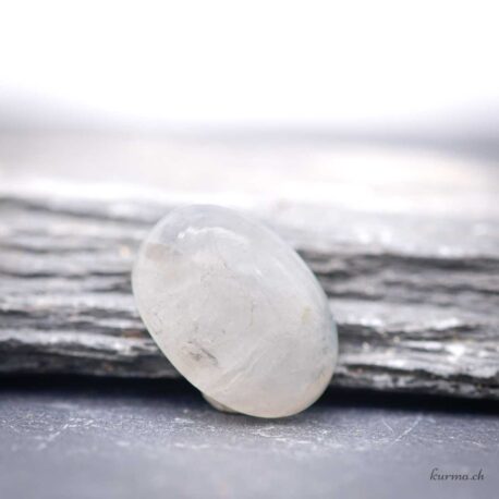 Cabochon en Labradorite blanche